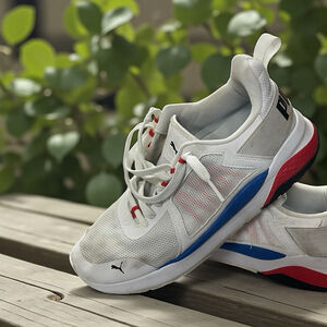 Puma Anzarun Active Casual Sneaker Shoes - White - Women’s Size 8.5